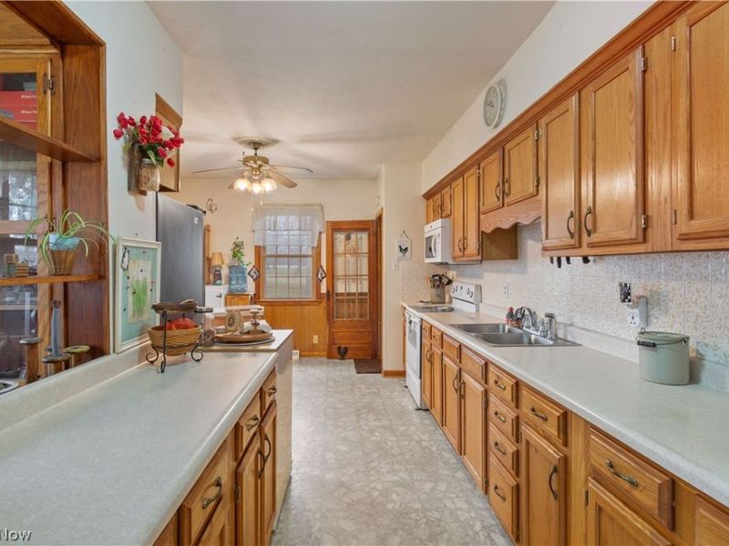 635 Industry Road, Atwater, OH 44201 Photo 6