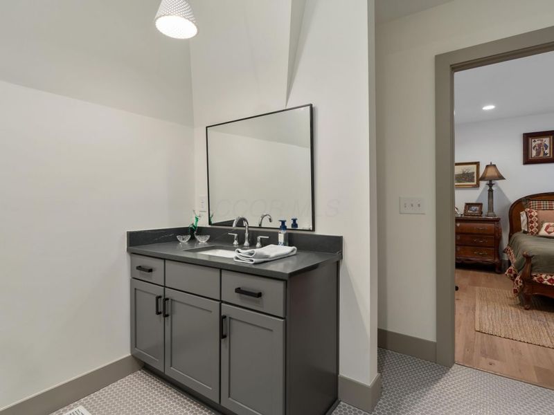 792 Highland Street, Columbus, OH 43215 Photo 30