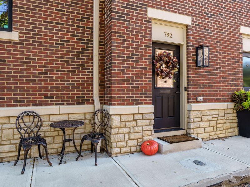792 Highland Street, Columbus, OH 43215 Photo 5