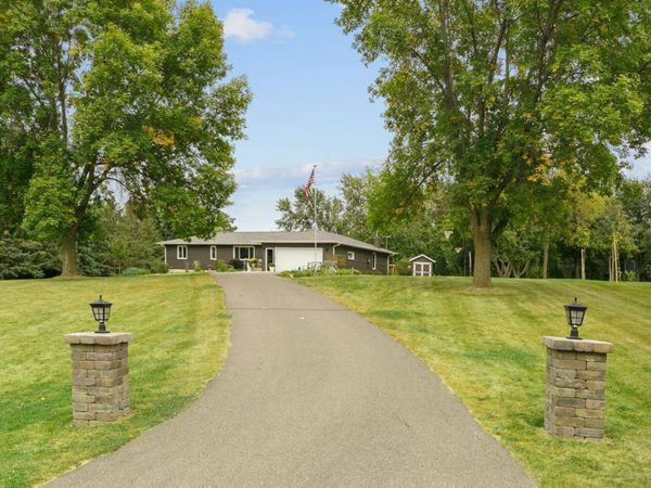 48135 Red Iron Road, Kasota, MN 56050