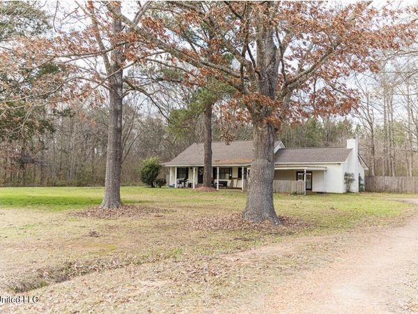 2596 Tank Road, Terry, MS 39170
