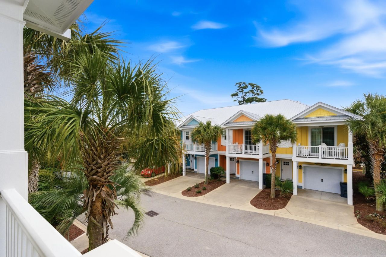 4917 Cinzia Ln. Photo 18