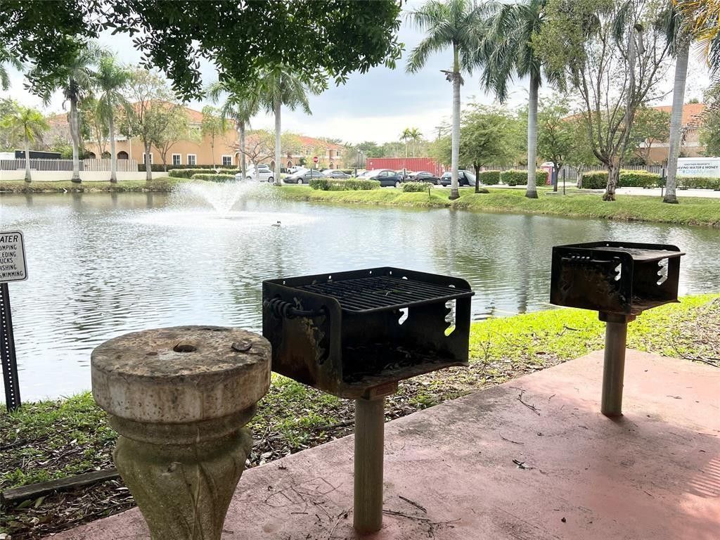 6190 Woodlands Boulevard, Unit 107, Tamarac, FL 33319 Photo