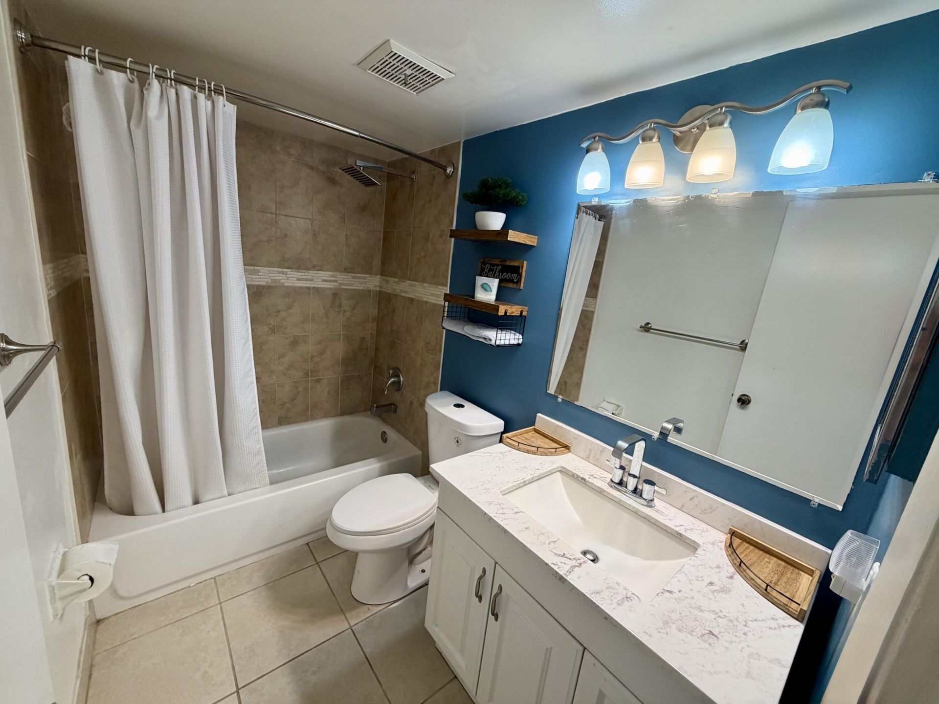 6190 Woodlands Boulevard, Unit 107, Tamarac, FL 33319 Photo