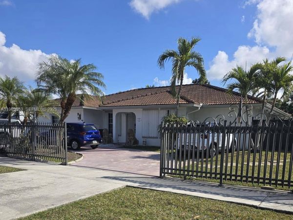 15641 SW 147th Ave, Miami, FL 33187