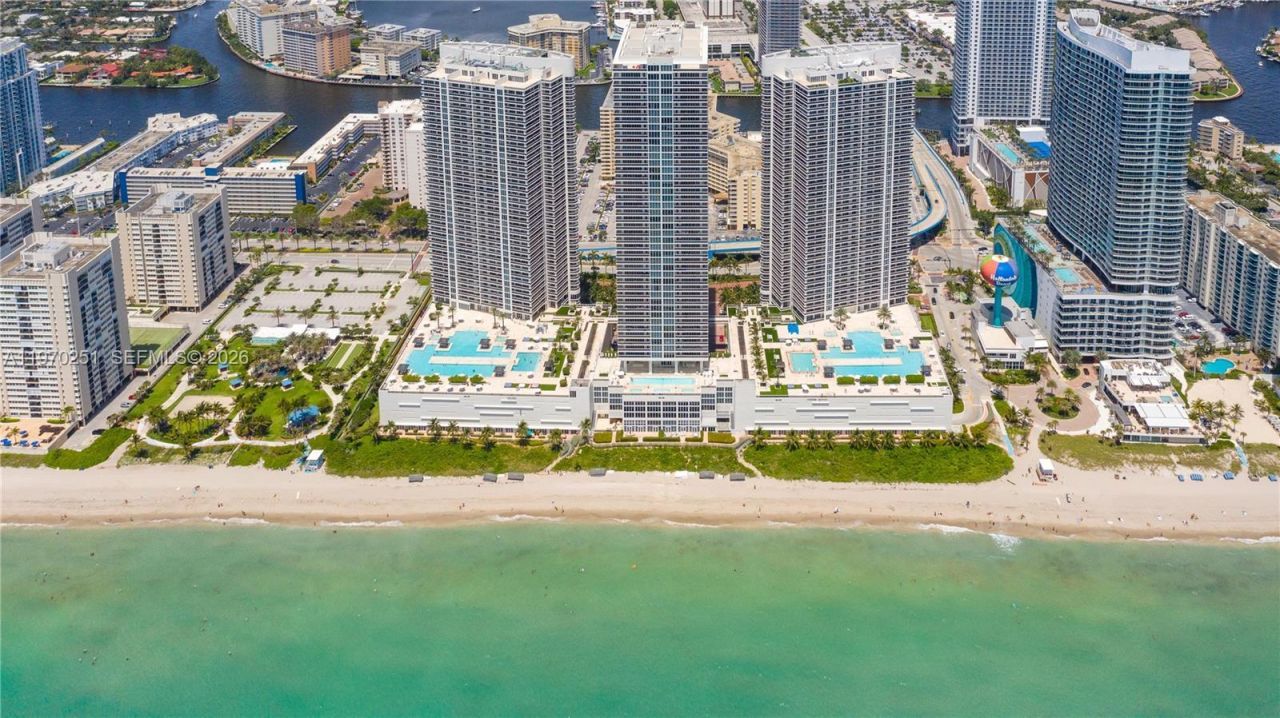 1830 S Ocean Dr, Unit 4204, Hallandale Beach, FL 33009 Photo