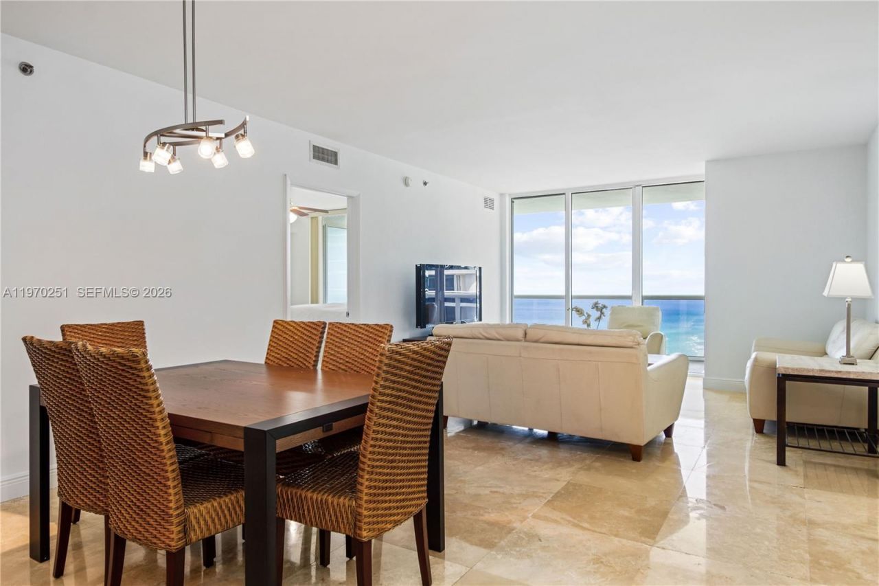 1830 S Ocean Dr, Unit 4204, Hallandale Beach, FL 33009 Photo