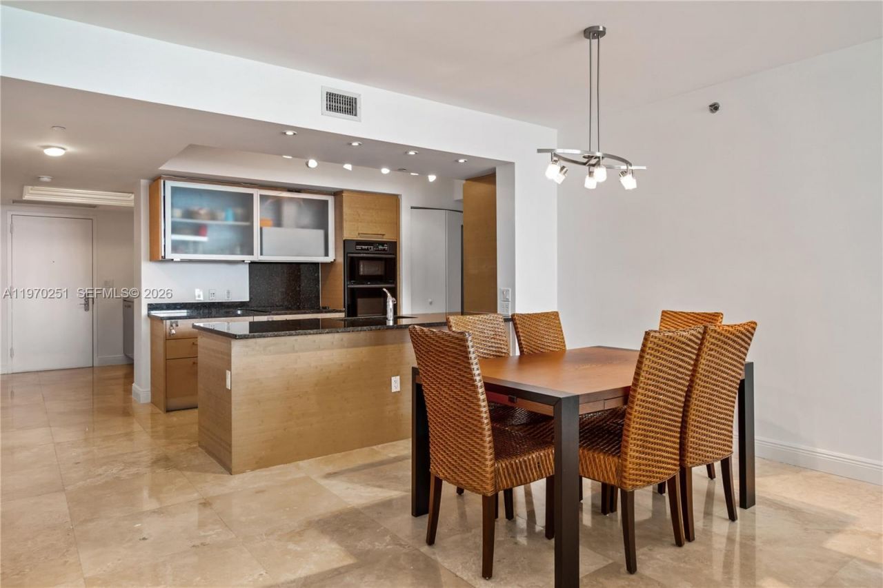 1830 S Ocean Dr, Unit 4204, Hallandale Beach, FL 33009 Photo