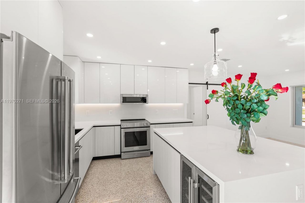 6030 SW 109th Ct, Miami, FL 33173 Photo