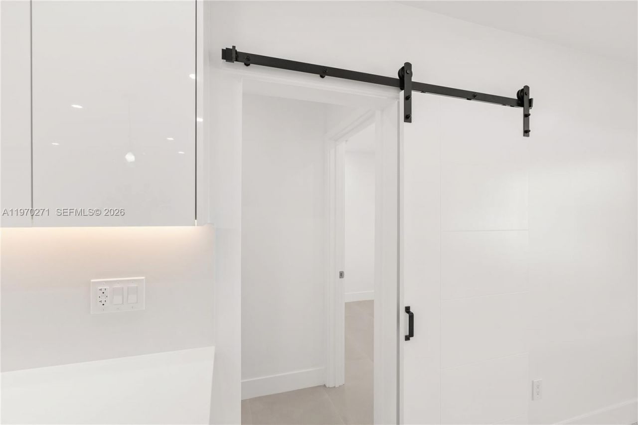 6030 SW 109th Ct, Miami, FL 33173 Photo