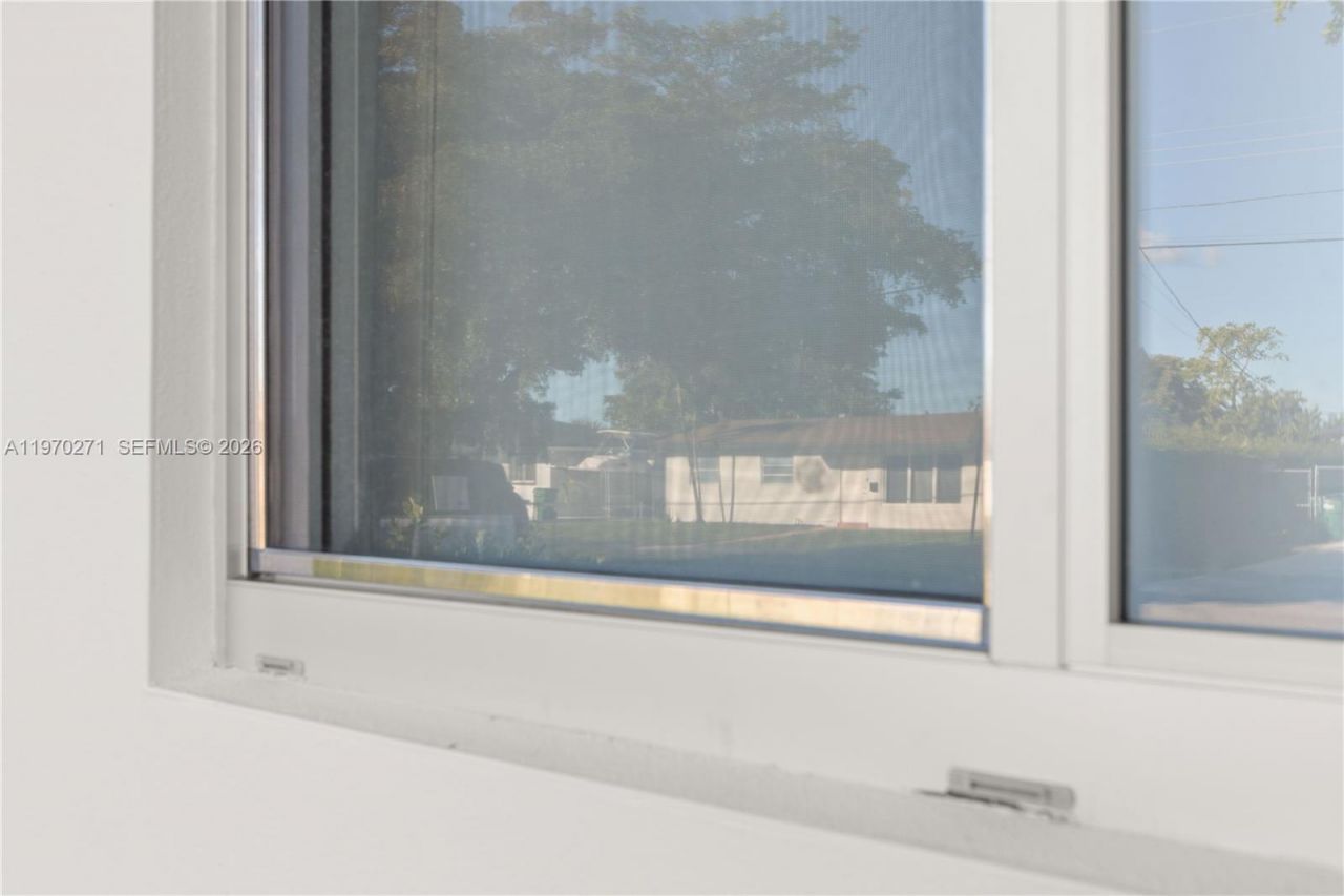 6030 SW 109th Ct, Miami, FL 33173 Photo