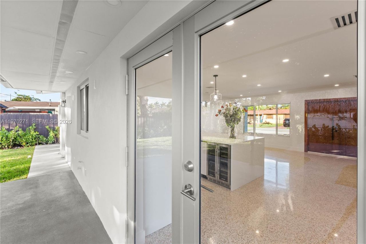 6030 SW 109th Ct, Miami, FL 33173 Photo