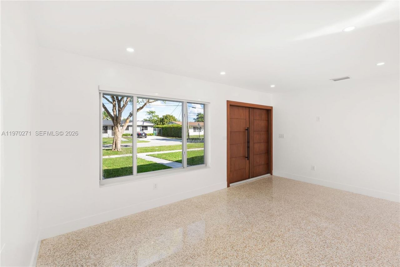 6030 SW 109th Ct, Miami, FL 33173 Photo