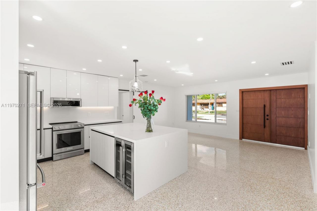 6030 SW 109th Ct, Miami, FL 33173 Photo