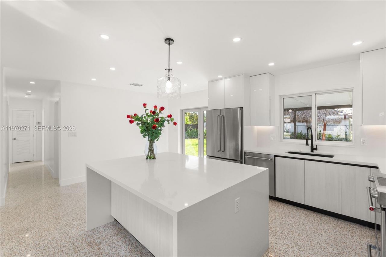 6030 SW 109th Ct, Miami, FL 33173 Photo