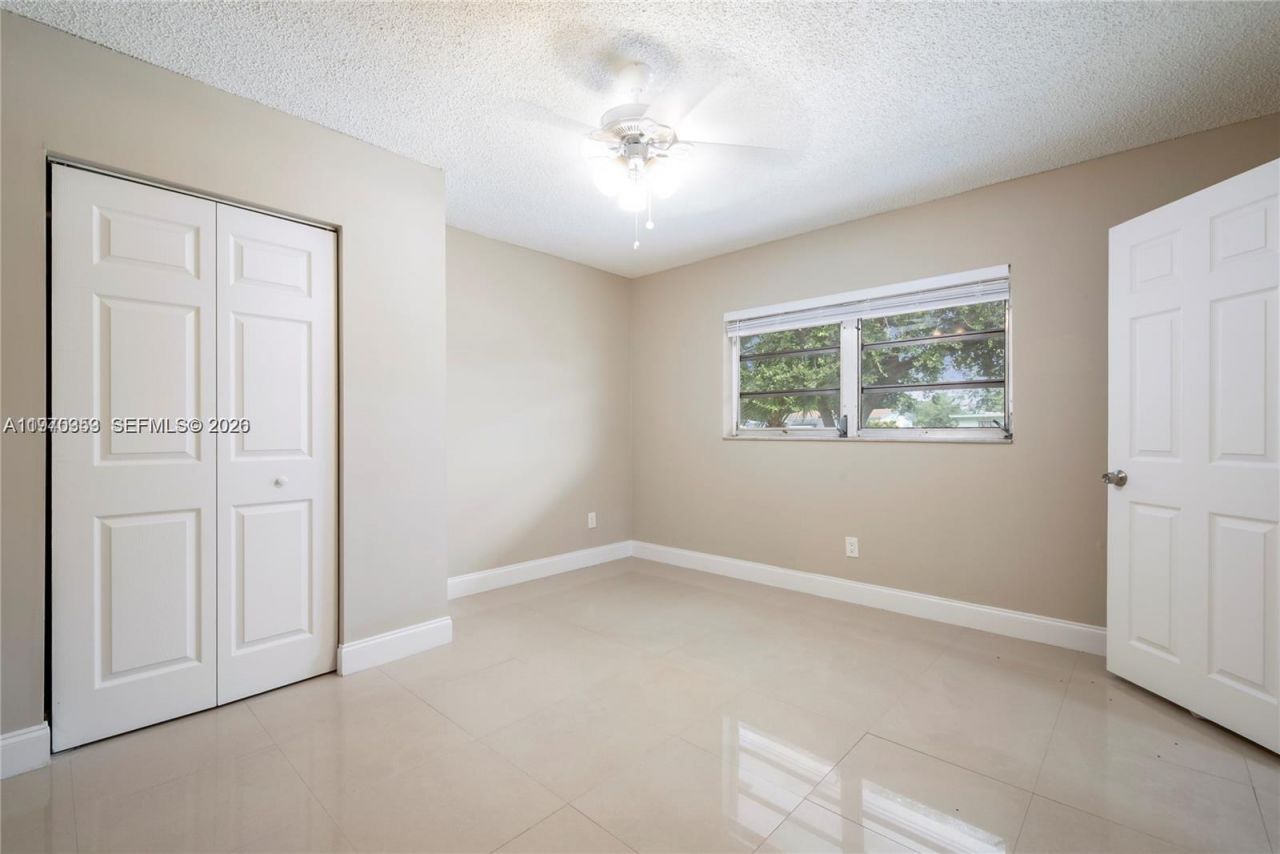 5632 Hayes St, Hollywood, FL 33021 Photo