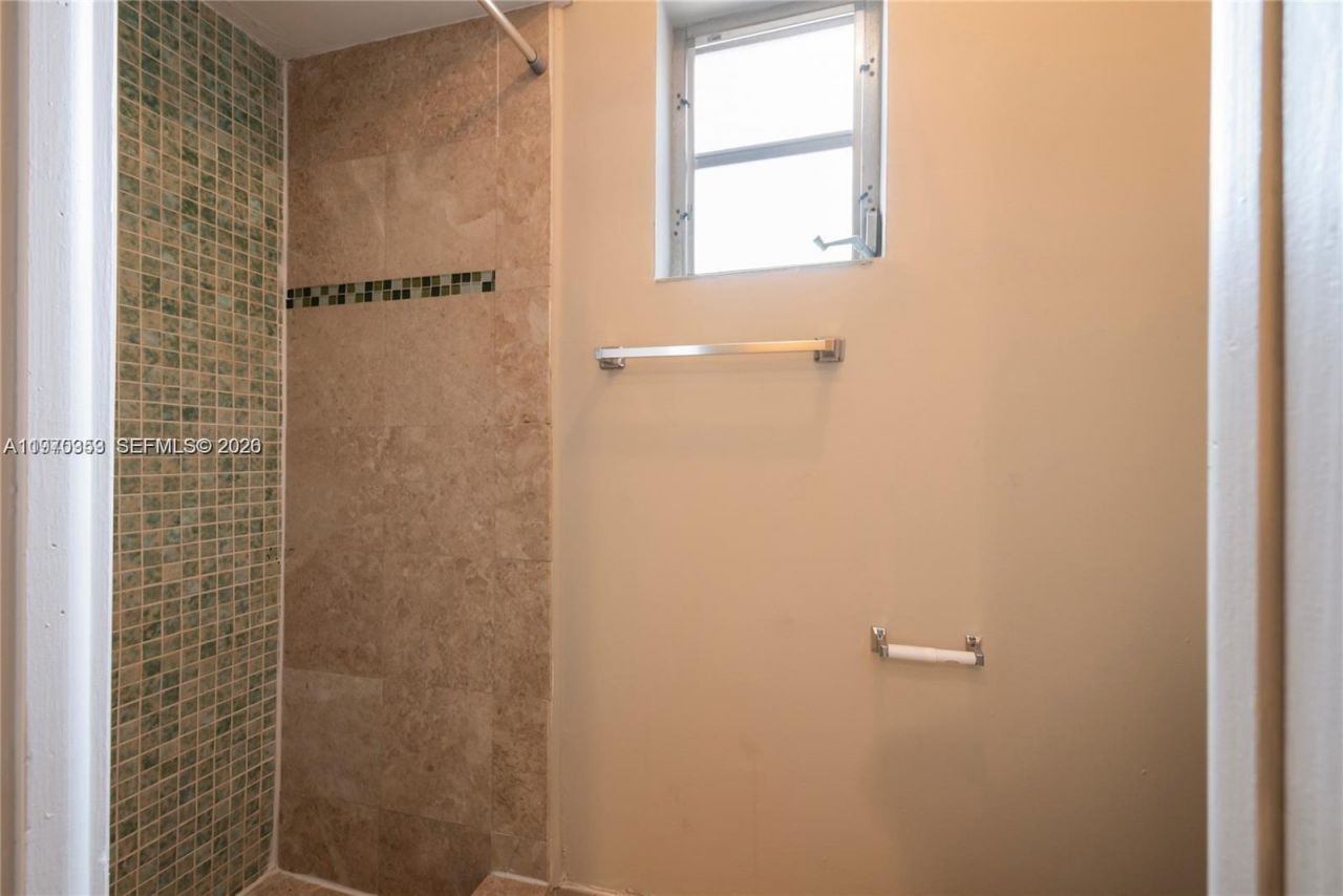 5632 Hayes St, Hollywood, FL 33021 Photo