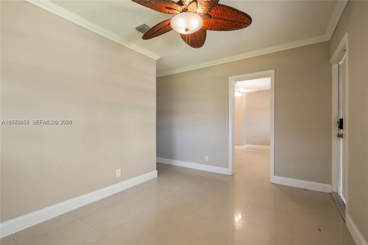 5632 Hayes St, Hollywood, FL 33021 Photo