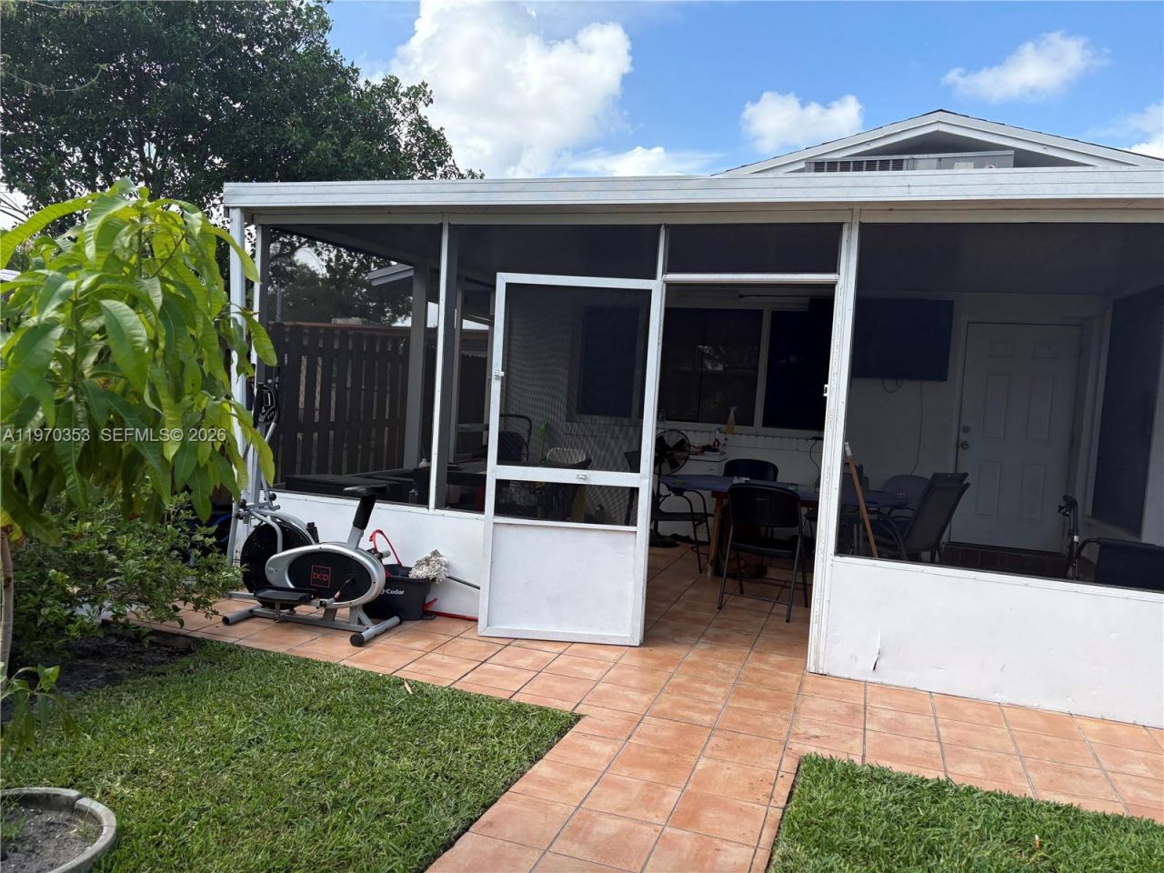 5632 Hayes St, Hollywood, FL 33021 Photo