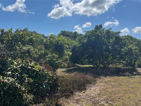 SW , Miami, FL 33187