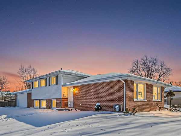 503 La Salle Street, Des Plaines, IL 60016