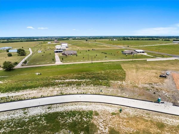 120 Yellow Rose Street , Lorena, TX 76655