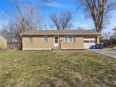7710 NE 54th Street, Kansas City, MO 64119