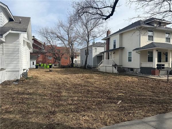 2021 Fayette Street, North Kansas City, MO 64116