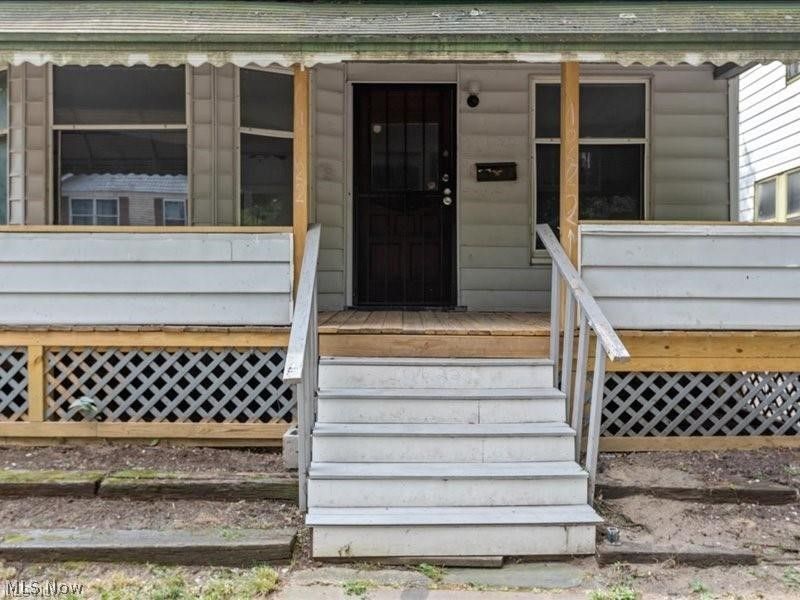 10622 Hathaway Avenue, Cleveland, OH 44108 Photo 4