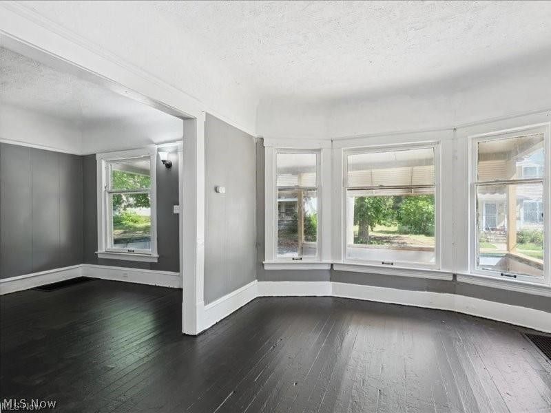 10622 Hathaway Avenue, Cleveland, OH 44108 Photo 7