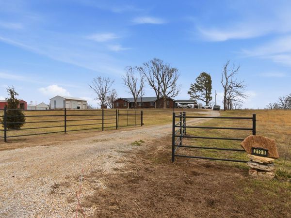 2190 St Highway 181 , Dora, MO 65637