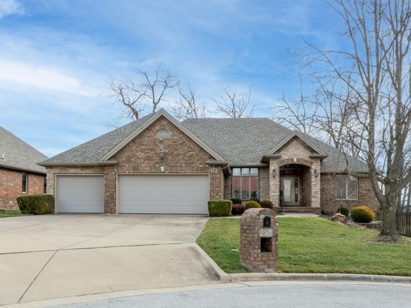 5628 S Moonshine Court, Springfield, MO 65804