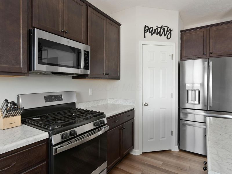 6279 Honey Farm Way, Grove City, OH 43123 Photo 12