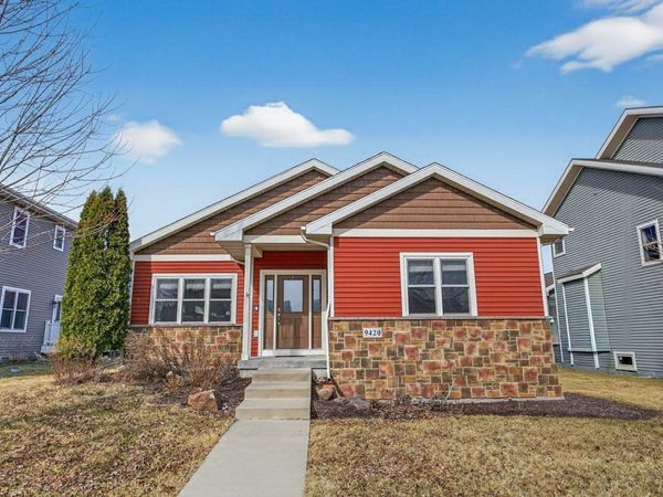 9420 Stoneywood Boulevard, Middleton, WI 53562