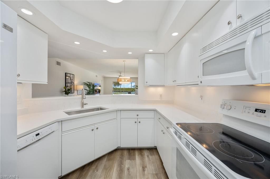 320 Horse Creek Dr, Unit 308, Naples, FL 34110 Photo