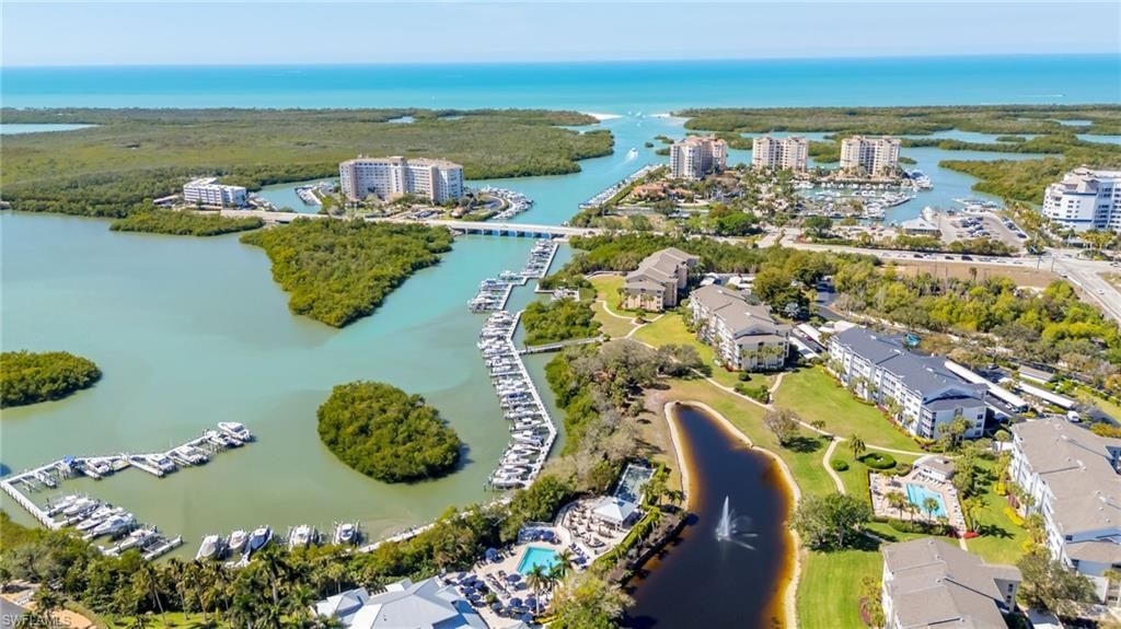 320 Horse Creek Dr, Unit 308, Naples, FL 34110 Photo