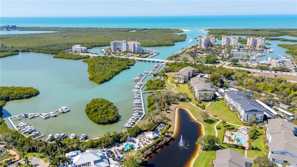 320 Horse Creek Dr, Unit 308, Naples, FL 34110 Photo