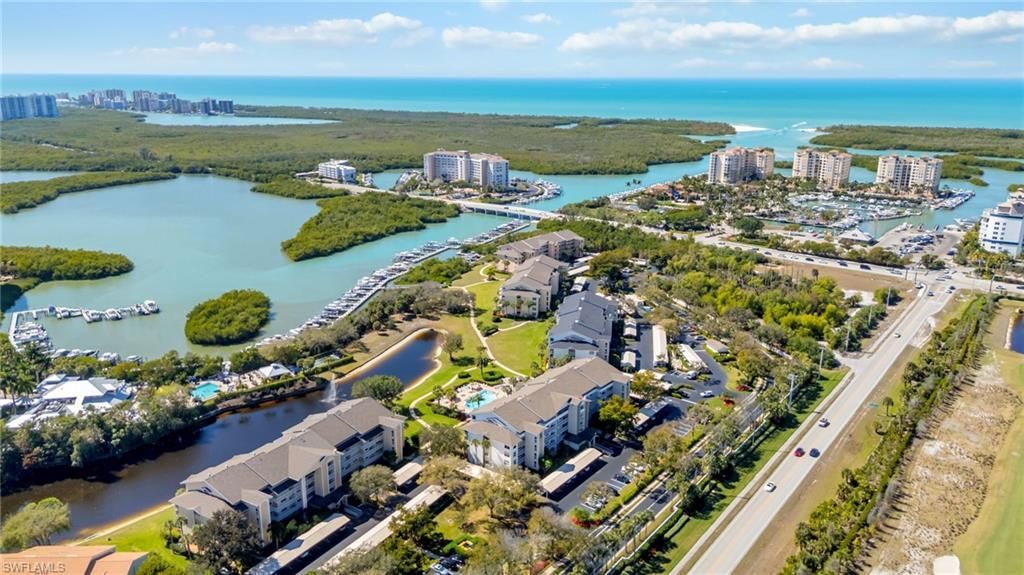 320 Horse Creek Dr, Unit 308, Naples, FL 34110 Photo