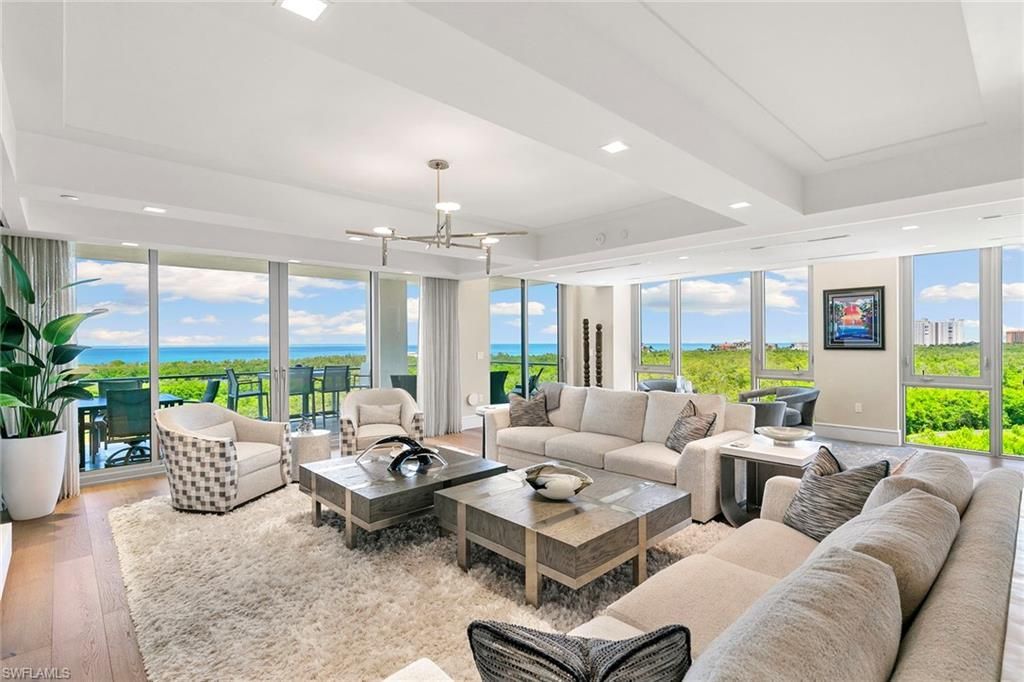 6897 Grenadier Blvd, Unit 704, Naples, FL 34108 Photo