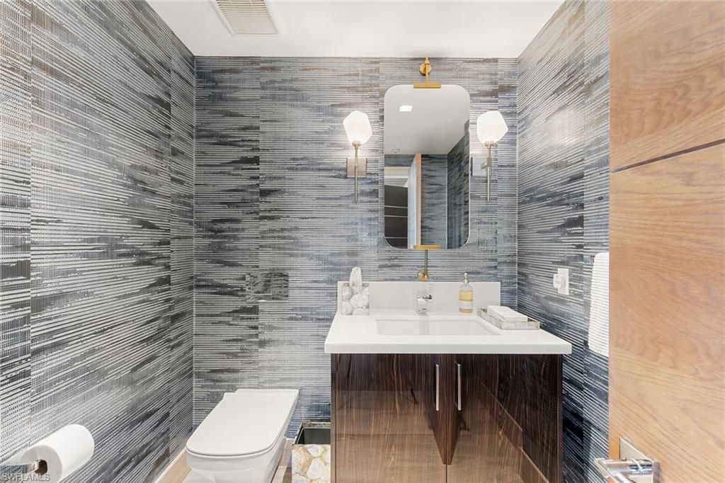 6897 Grenadier Blvd, Unit 704, Naples, FL 34108 Photo