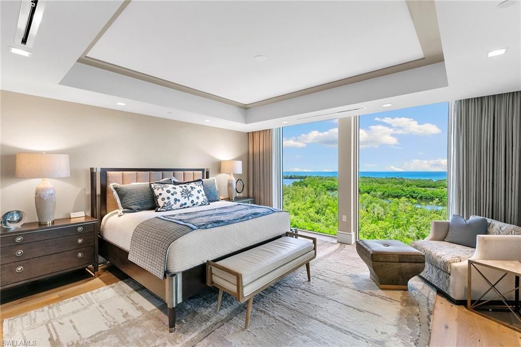 6897 Grenadier Blvd, Unit 704, Naples, FL 34108 Photo