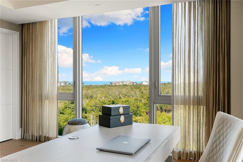 6897 Grenadier Blvd, Unit 704, Naples, FL 34108 Photo