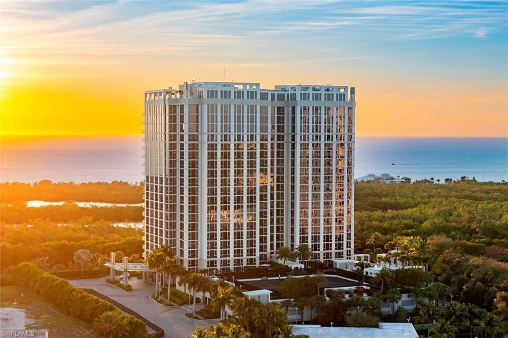 6897 Grenadier Blvd, Unit 704, Naples, FL 34108 Photo