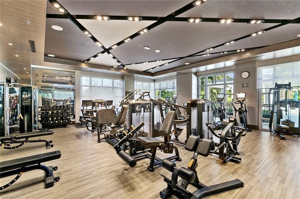6897 Grenadier Blvd, Unit 704, Naples, FL 34108 Photo