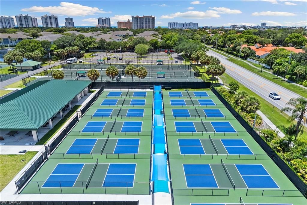 6897 Grenadier Blvd, Unit 704, Naples, FL 34108 Photo