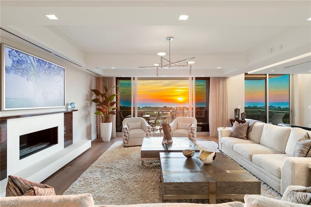 6897 Grenadier Blvd, Unit 704, Naples, FL 34108 Photo