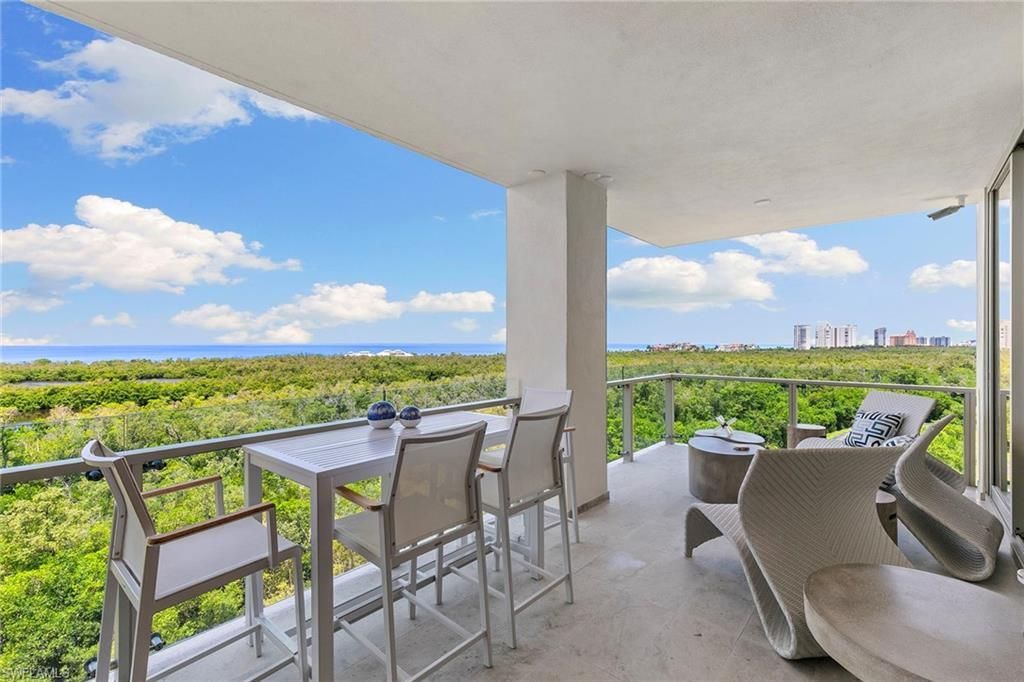 6897 Grenadier Blvd, Unit 704, Naples, FL 34108 Photo