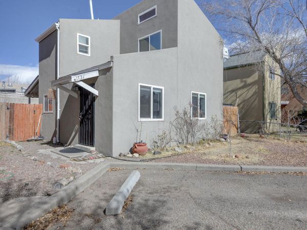 1721 Vail Place SE, Albuquerque, NM 87106