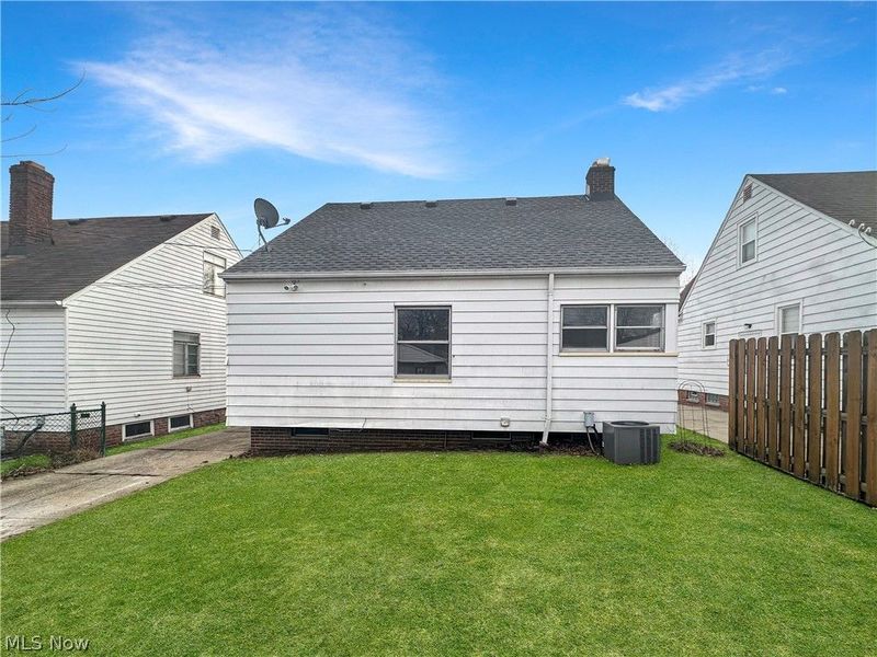 5610 Renwood Drive, Parma, OH 44129 Photo 21