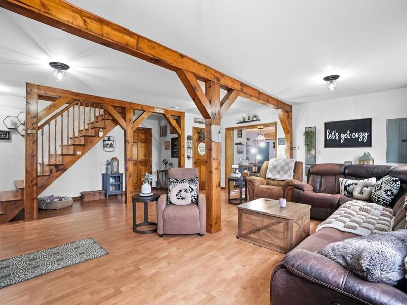 832 E Jackson Road, Springfield, OH 45502 Photo 9